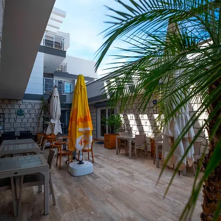 Twins Ξενοδοχείο Çeşme