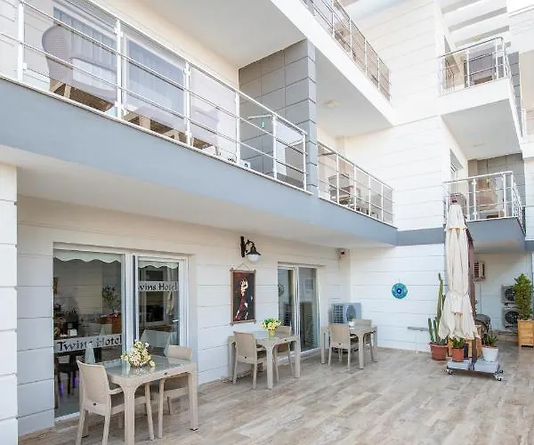 Twins Hotel Çeşme