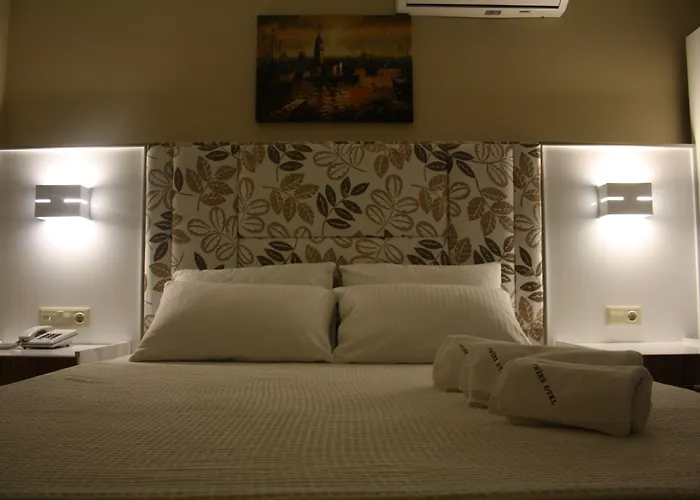 Отель Twins Кешме